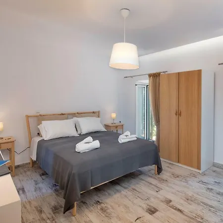 Appartement Loggos Couple By Konnect